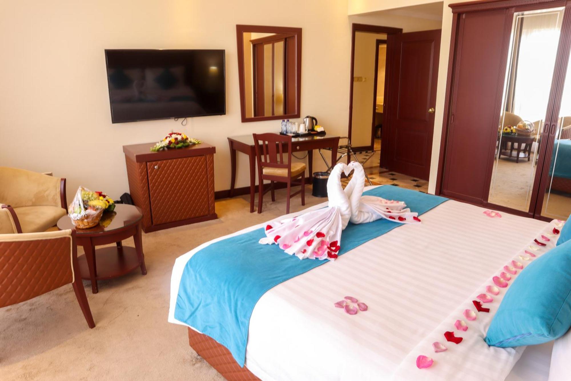 Happy Days Hotel Al Manamah Esterno foto